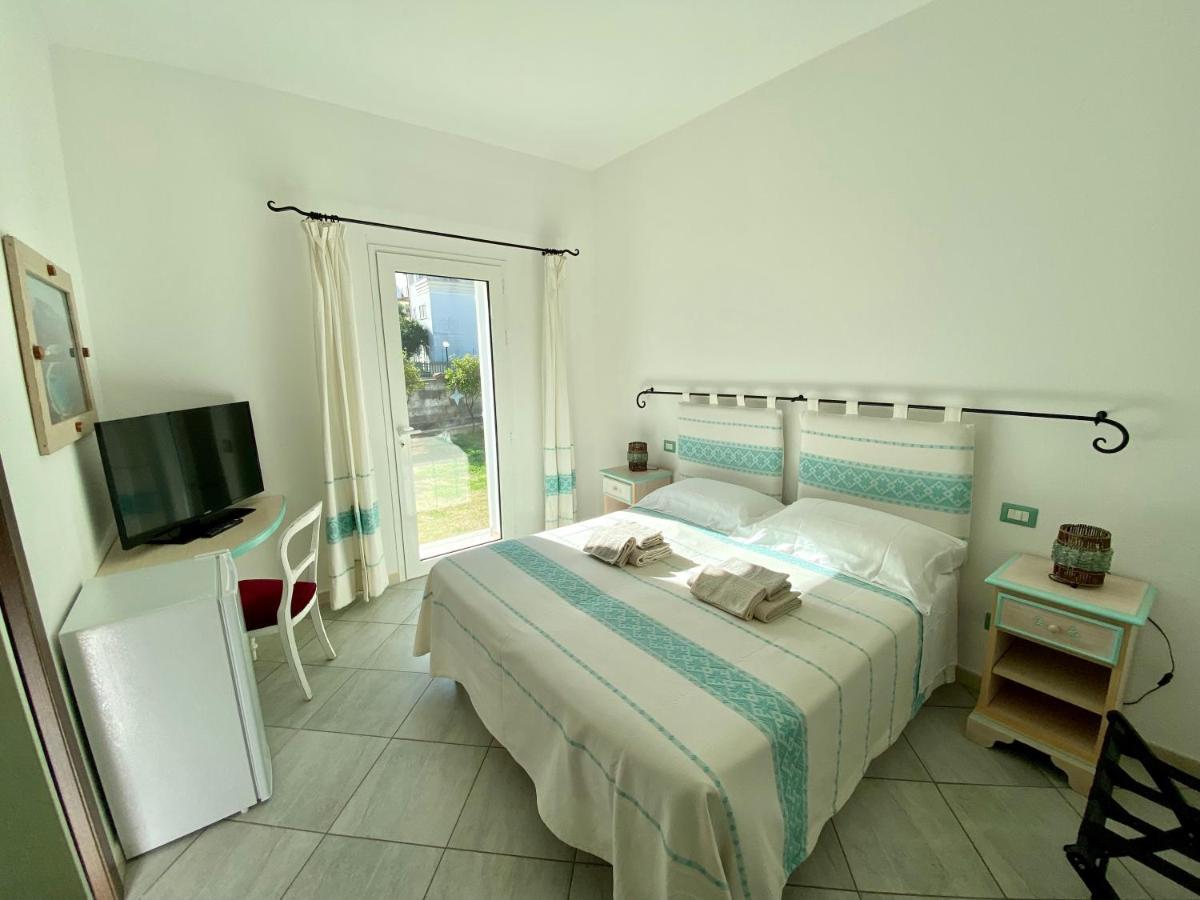 Tigrillo Bed&Breakfast Ольбія Екстер'єр фото